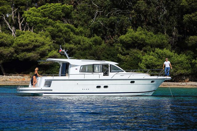 Nimbus-Boats-405-Coupe-For-Sale
